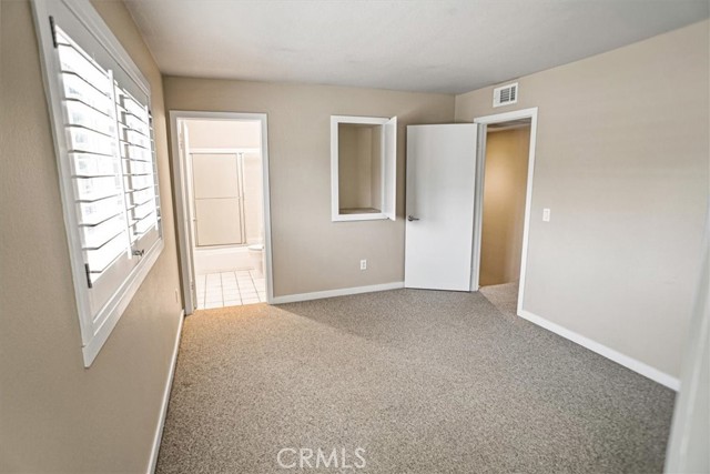 Detail Gallery Image 13 of 19 For 4744 Ben Ave #11,  Valley Village,  CA 91607 - 2 Beds | 2/1 Baths