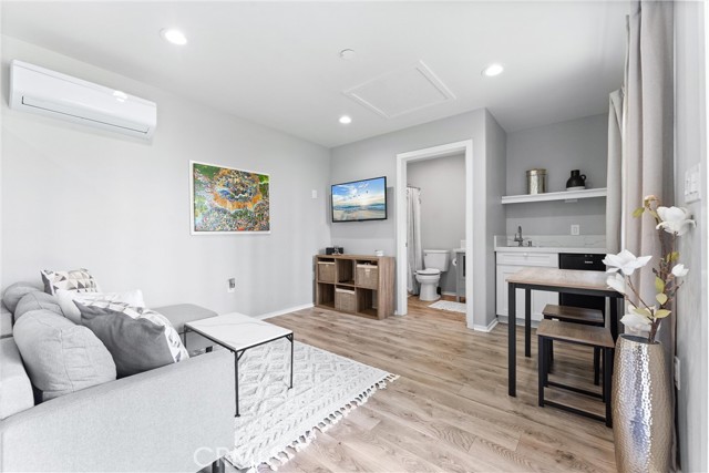 Detail Gallery Image 34 of 39 For 200 Friar Pl, Fullerton,  CA 92835 - 4 Beds | 3 Baths
