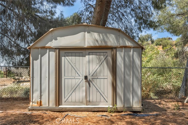 Detail Gallery Image 30 of 44 For 11101 Spanish Hills Dr, Corona,  CA 92883 - 3 Beds | 2 Baths