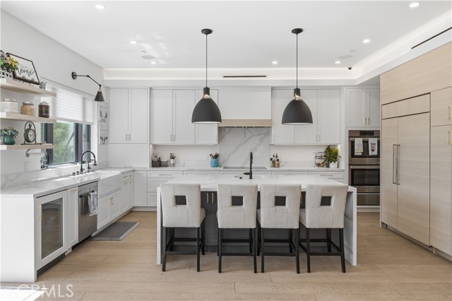 Detail Gallery Image 10 of 41 For 2504 Fisk Ln, Redondo Beach,  CA 90278 - 4 Beds | 3/1 Baths