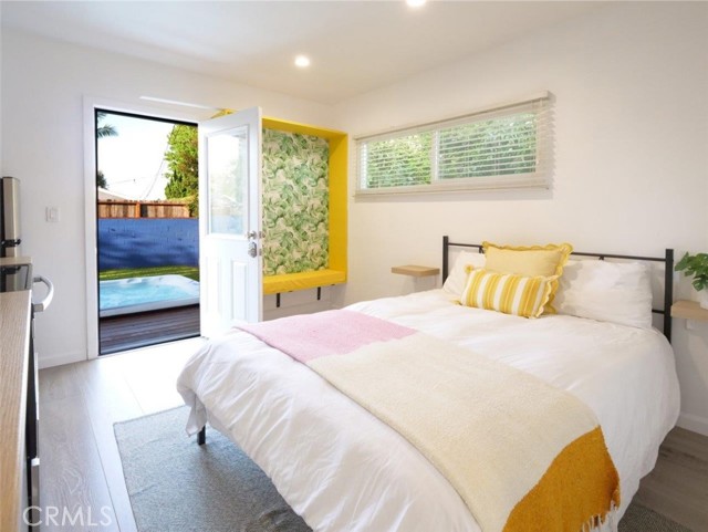 5435 W 76th Street, Los Angeles CA: https://media.crmls.org/medias/5076bce4-e1b8-44f0-8cec-6683c69c129f.jpg