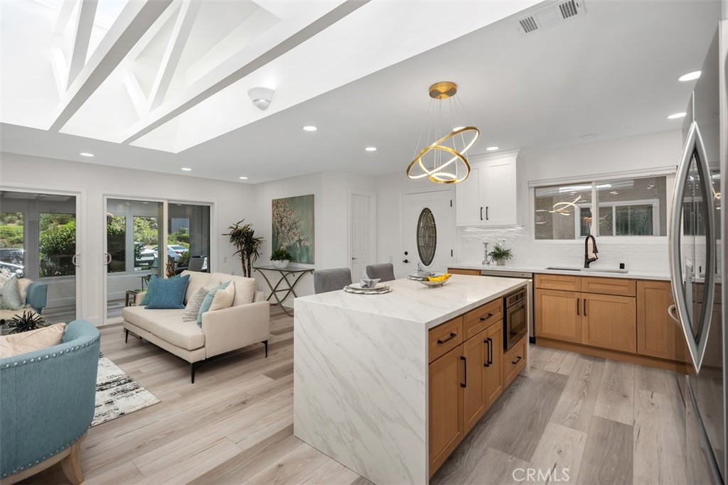 MLS #OC25166462 image #14