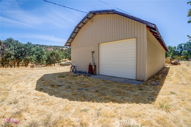 Detail Gallery Image 21 of 28 For 14718 Hwy 155, Glennville,  CA 93326 - 3 Beds | 2/1 Baths