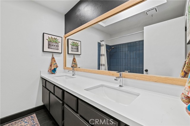 26175 Montolla Lane, Valencia CA: https://media.crmls.org/medias/50788531-42a9-435b-add2-77bd8cdb2369.jpg
