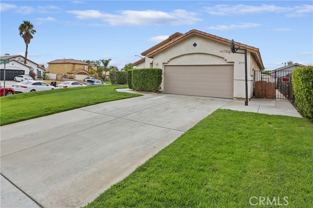 Detail Gallery Image 3 of 34 For 2643 W Torrey Pine Rd, San Bernardino,  CA 92407 - 4 Beds | 2 Baths