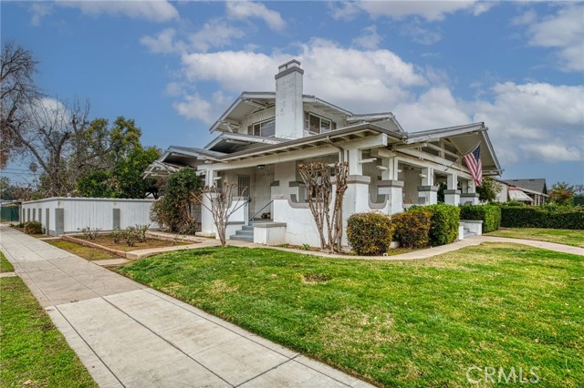 Detail Gallery Image 8 of 50 For 3303 E Mono Ave, Fresno,  CA 93702 - 4 Beds | 2 Baths