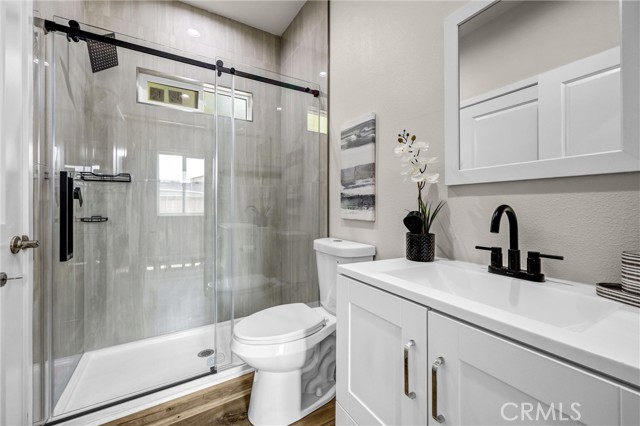 Image 27 of 39 For 14431 Harvest Ave