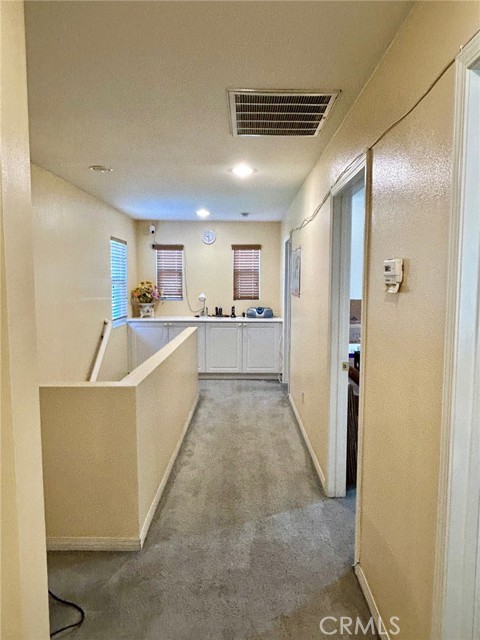 Detail Gallery Image 8 of 17 For 113 E 2nd St, San Bernardino,  CA 92408 - 4 Beds | 2/1 Baths