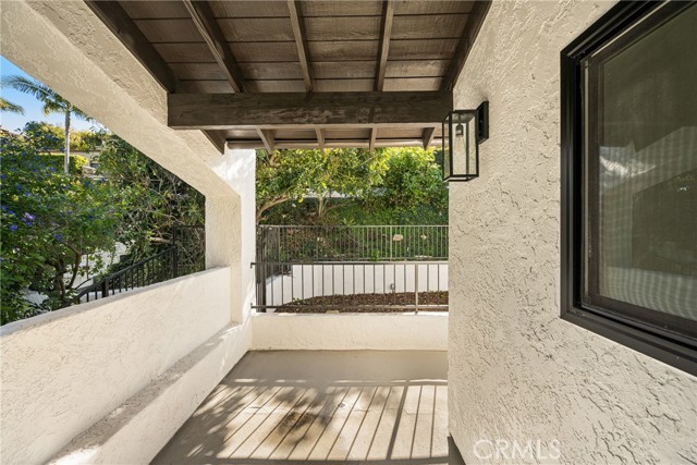 Detail Gallery Image 41 of 75 For 5 Yellow Brick Rd, Rancho Palos Verdes,  CA 90275 - 4 Beds | 3/1 Baths