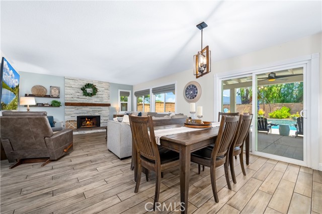 33037 Paterno Street, Temecula CA: https://media.crmls.org/medias/5079d477-3b04-4249-bdfa-364f21726451.jpg