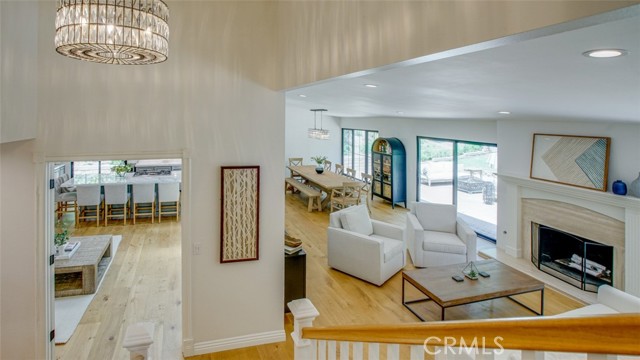 22914 Gershwin Drive, Woodland Hills CA: https://media.crmls.org/medias/507a20b2-9887-4d61-b4d7-4caef3a1c18b.jpg