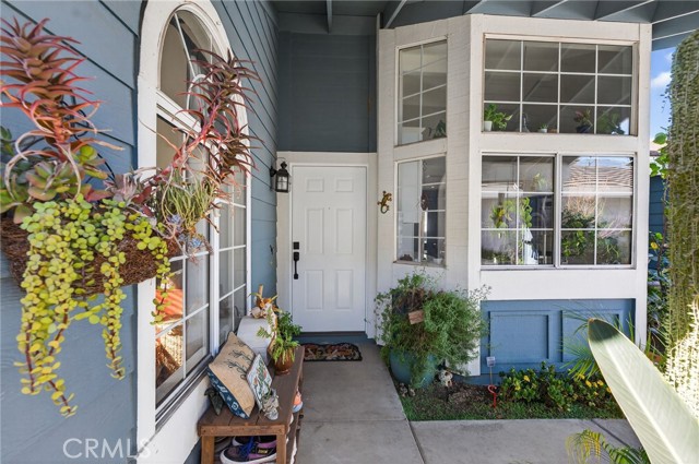 Detail Gallery Image 3 of 47 For 31399 Paseo De Las Olas, Temecula,  CA 92592 - 4 Beds | 2 Baths