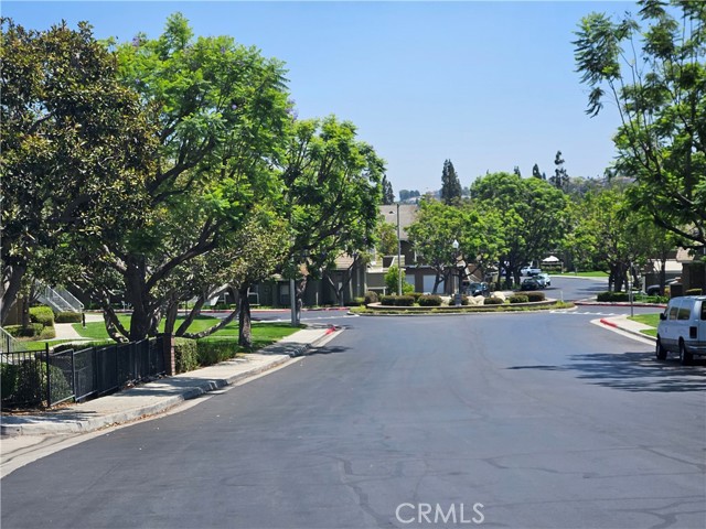 13421 Fontwell Court, La Mirada CA: https://media.crmls.org/medias/507b27cb-0bdb-4dcc-b888-802f751a6f50.jpg