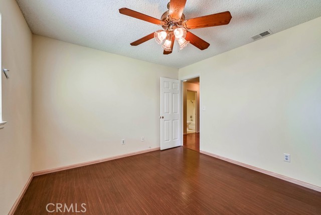 Detail Gallery Image 17 of 26 For 24825 Freedom Ct, Moreno Valley,  CA 92557 - 3 Beds | 2 Baths