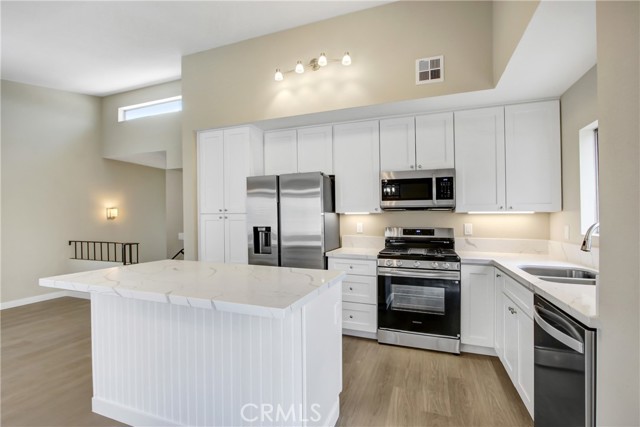 8353 Sunset Trail Place, Rancho Cucamonga CA: https://media.crmls.org/medias/507bea21-5747-4de0-9ae5-a8a0dc38452b.jpg