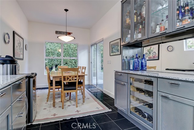 636 27th Street, Manhattan Beach, California 90266, 4 Bedrooms Bedrooms, ,3 BathroomsBathrooms,Residential,Sold,27th,SB21265016