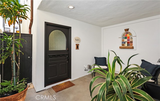 Detail Gallery Image 25 of 31 For 510 Marguerite Ave #B,  Corona Del Mar,  CA 92625 - 3 Beds | 2/1 Baths