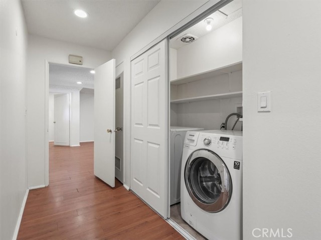 Detail Gallery Image 16 of 23 For 8501 Enfield Avenue, Northridge,  CA 90011 - 4 Beds | 2 Baths