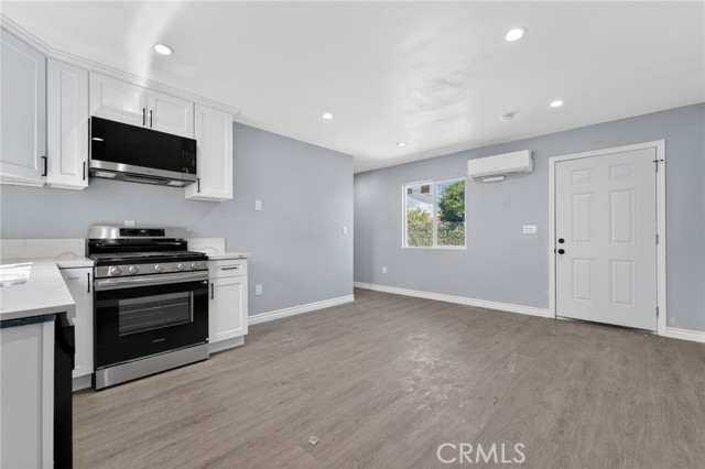 Detail Gallery Image 32 of 58 For 1131 E 21st, Long Beach,  CA 90806 - 5 Beds | 5 Baths