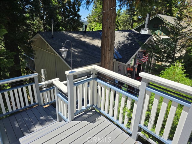 Detail Gallery Image 7 of 33 For 682 Buckingham Square, Lake Arrowhead,  CA 92352 - 3 Beds | 2 Baths