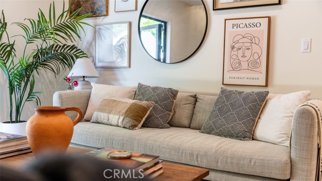 Detail Gallery Image 27 of 68 For 11911 Hartsook, Valley Village,  CA 91607 - 5 Beds | 4 Baths