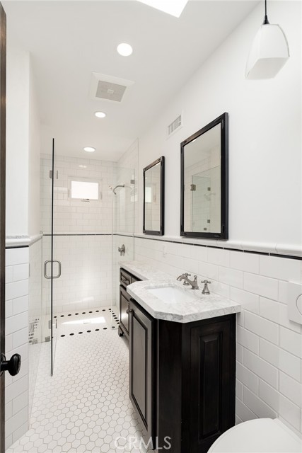 257 Vista Del Parque, Redondo Beach, California 90277, 3 Bedrooms Bedrooms, ,1 BathroomBathrooms,Residential,Sold,Vista Del Parque,SB23149289