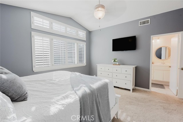 Detail Gallery Image 20 of 44 For 27224 Waterford Dr, Valencia,  CA 91354 - 3 Beds | 2/1 Baths