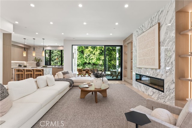 4205 Agnes Avenue, Studio City CA: https://media.crmls.org/medias/5081027e-4027-4f3b-978f-e836cf013e76.jpg