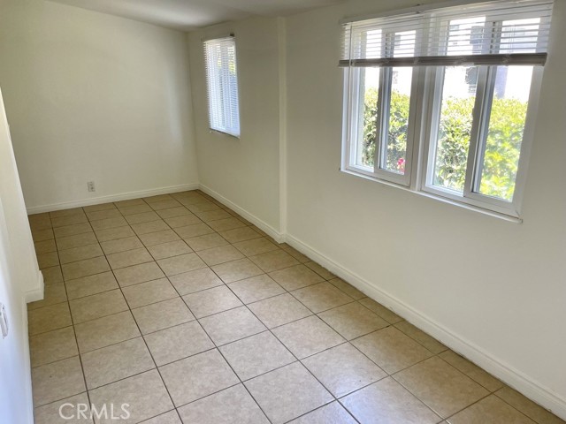 Detail Gallery Image 8 of 12 For 2409 Hyperion Ave, Los Angeles,  CA 90027 - 1 Beds | 1 Baths