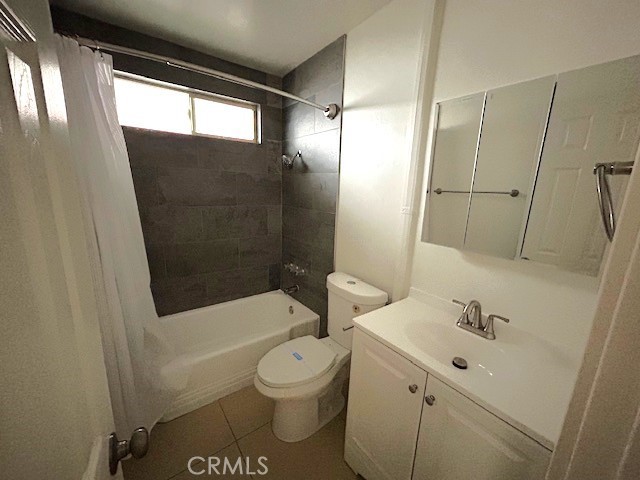https://media.crmls.org/medias/50823ddd-1342-41a3-a340-632b9fee31db.jpg?preset=X-Large