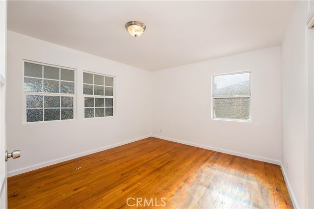 6059 Vantage Avenue, Valley Glen CA: https://media.crmls.org/medias/508244ee-5d0f-4f68-b644-bbbc892dbaad.jpg