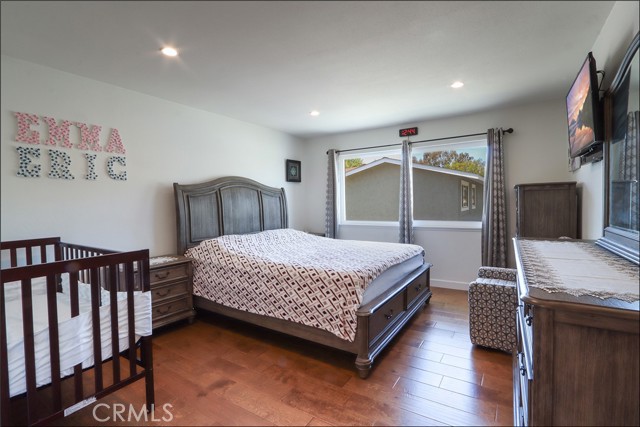23068 Via Cereza, Mission Viejo CA: https://media.crmls.org/medias/5083184f-f478-45ee-b3d2-4f697a7e5a95.jpg