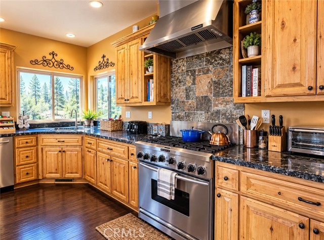 756 Brentwood, Lake Arrowhead, CA 92352