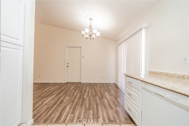 Detail Gallery Image 11 of 38 For 14150 Manzano Rd, Victorville,  CA 92392 - 3 Beds | 2 Baths