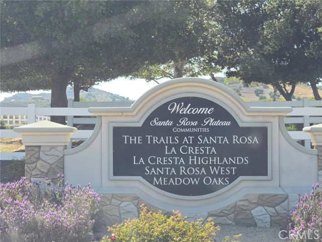 20900 Avenida Castilla, Murrieta CA: https://media.crmls.org/medias/50848b86-7b47-4623-805c-6af46f8b227a.jpg