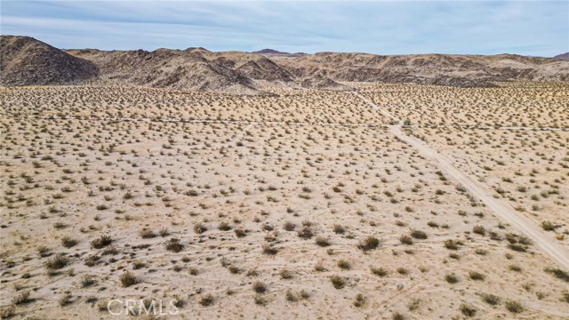 Detail Gallery Image 22 of 29 For 4500 Laferney Ave, Joshua Tree,  CA 92252 - – Beds | – Baths