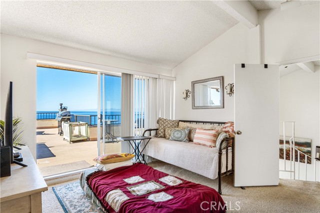 555 Esplanade, Redondo Beach, California 90277, 3 Bedrooms Bedrooms, ,3 BathroomsBathrooms,Residential,Sold,Esplanade,SB22021608