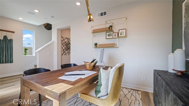 Detail Gallery Image 13 of 31 For 1673 W Lincoln Ave #101,  Anaheim,  CA 92801 - 3 Beds | 2/1 Baths