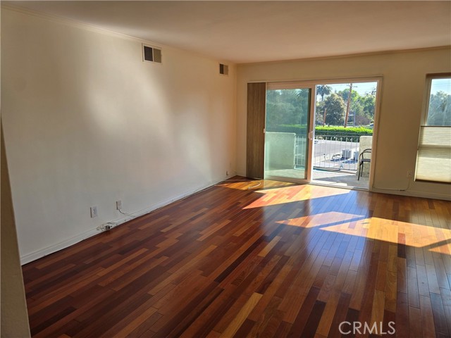 Detail Gallery Image 8 of 16 For 702 Park #305,  South Pasadena,  CA 91030 - 1 Beds | 1 Baths