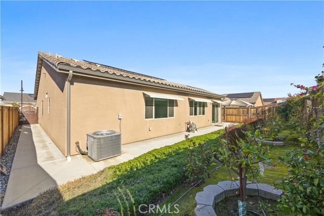 Image 33 of 38 For 9219 Blossom Creek Drive