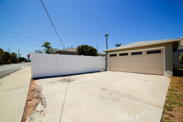 2423 Ruhland Avenue, Redondo Beach, California 90278, 3 Bedrooms Bedrooms, ,1 BathroomBathrooms,Residential,Sold,Ruhland,PV22102862