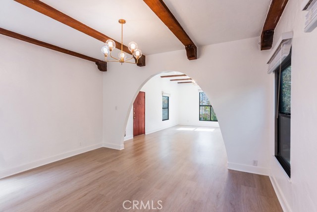 Detail Gallery Image 12 of 43 For 128 S Harper, Los Angeles,  CA 90048 - 3 Beds | 2 Baths