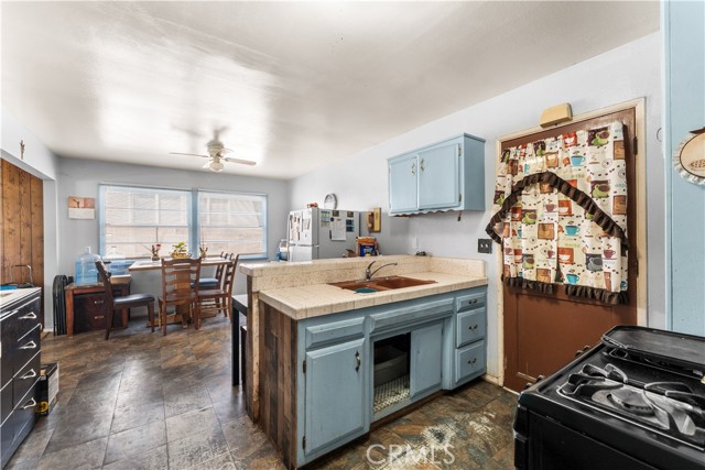 Detail Gallery Image 12 of 41 For 13525 Simshaw, Sylmar,  CA 91342 - 3 Beds | 2 Baths