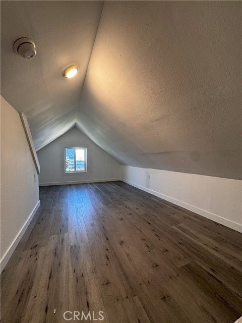 561 W 12th Street, San Pedro CA: https://media.crmls.org/medias/508bb94a-5152-4fd3-9ca8-4717ca8bd976.jpg