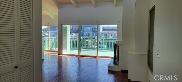 Detail Gallery Image 4 of 25 For 4640 Eastbourne, Oxnard,  CA 93035 - 2 Beds | 2 Baths