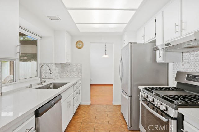 Detail Gallery Image 7 of 39 For 2772 Franklin Ct, San Bernardino,  CA 92408 - 4 Beds | 3 Baths