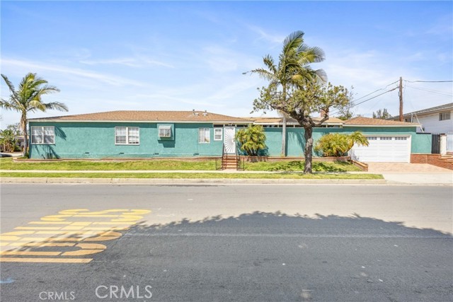 Detail Gallery Image 5 of 28 For 9232 S 7th Ave, Inglewood,  CA 90305 - 4 Beds | 2/1 Baths