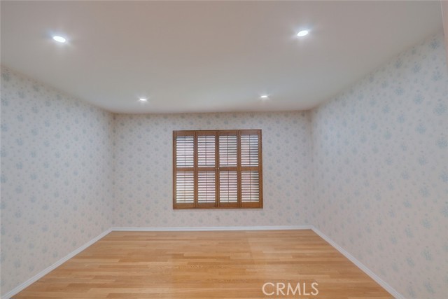 Detail Gallery Image 13 of 23 For 2606 Cañada Bld #201,  Glendale,  CA 91208 - 3 Beds | 2 Baths