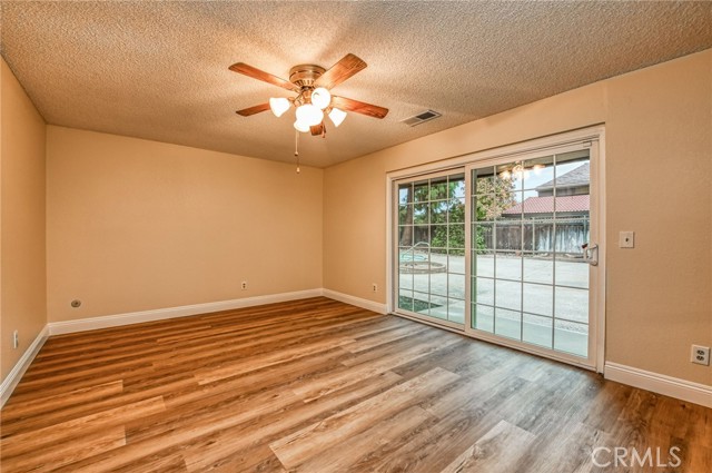 Detail Gallery Image 12 of 25 For 690 W Fremont Ave, Fresno,  CA 93704 - 3 Beds | 2 Baths