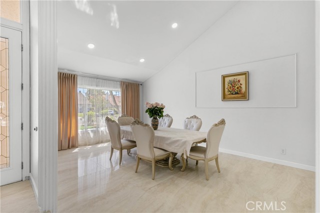 Detail Gallery Image 18 of 72 For 9915 Nevada Ave, Chatsworth,  CA 91311 - 5 Beds | 4 Baths
